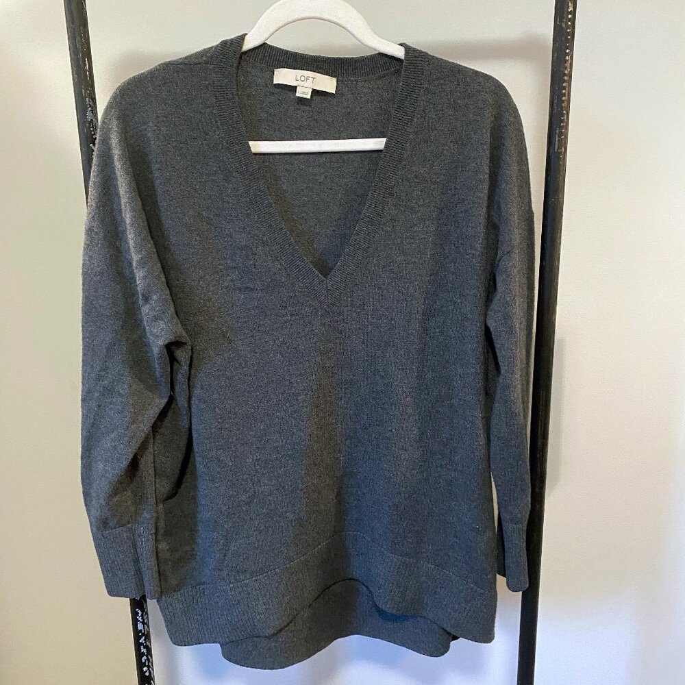 Loft V-Neck Long Sleeve Pullover Knit Tunic Sweater, dark grey, L